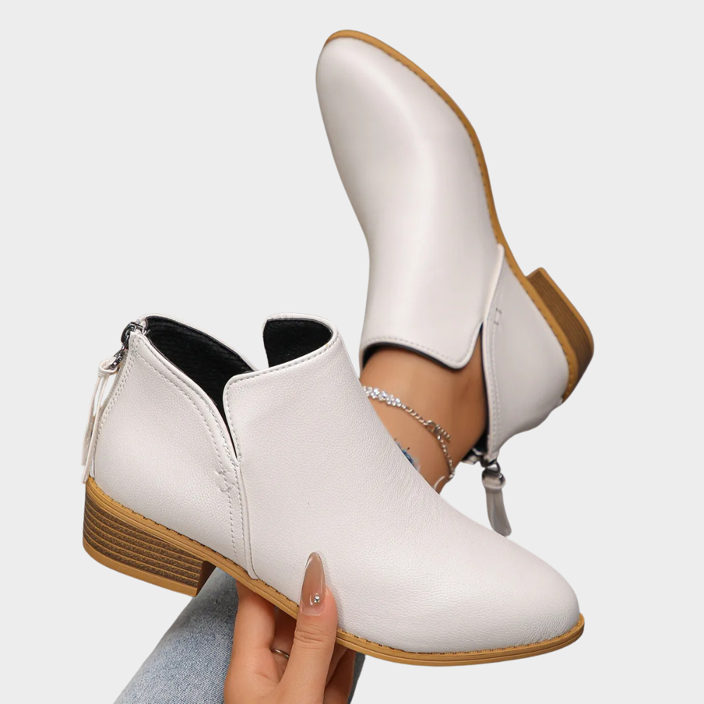 Oakley - Low Heel Ankle Boots