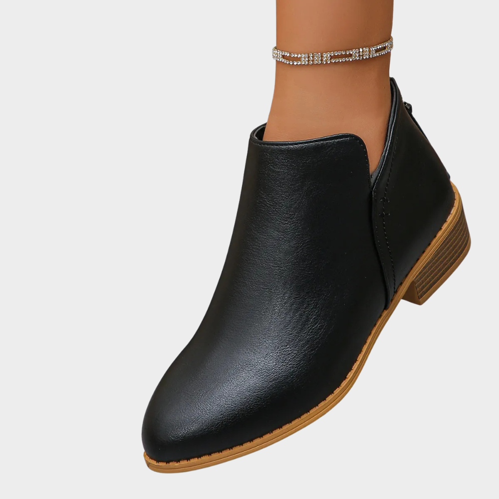 Oakley - Low Heel Ankle Boots