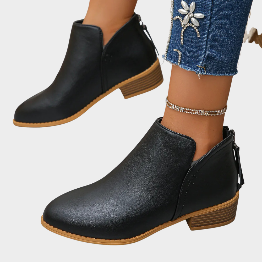 Oakley - Low Heel Ankle Boots